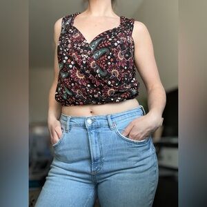 BCBGeneration XS flowy pattern top